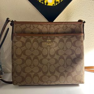 Selling Coach purse/satchel with mini Coach wallet